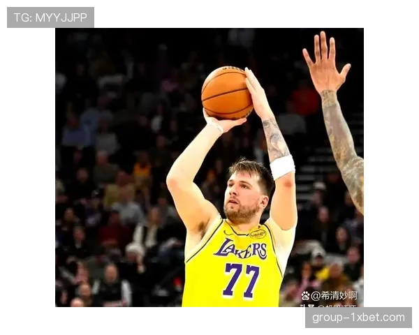 湖人东契奇掌控进攻节奏 其与詹姆斯球权分配效果决定上限