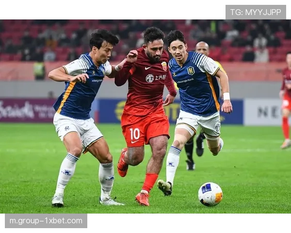 光州FC传中制造持续威胁 海港边后卫压上后空当被利用